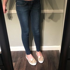 Classic Stretch Low-Rise Skinny Jeans